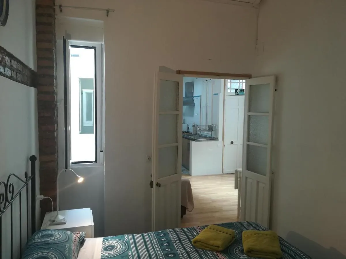 Apartamentos Fernando El Catolico Málaga Apartman