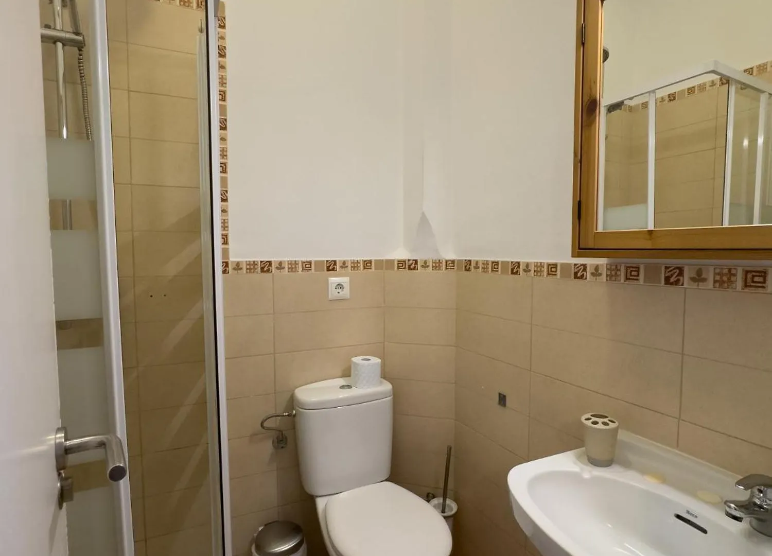 Apartamentos Fernando El Catolico Málaga Apartman