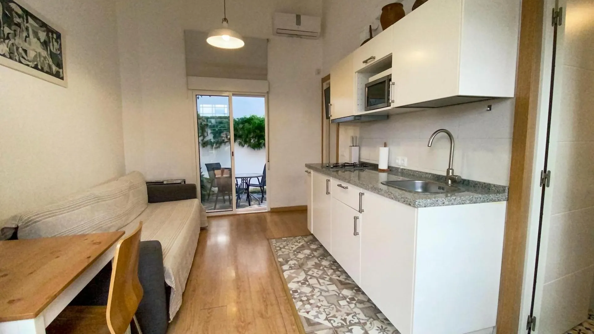 Διαμέρισμα Apartamentos Fernando El Catolico Μάλαγα