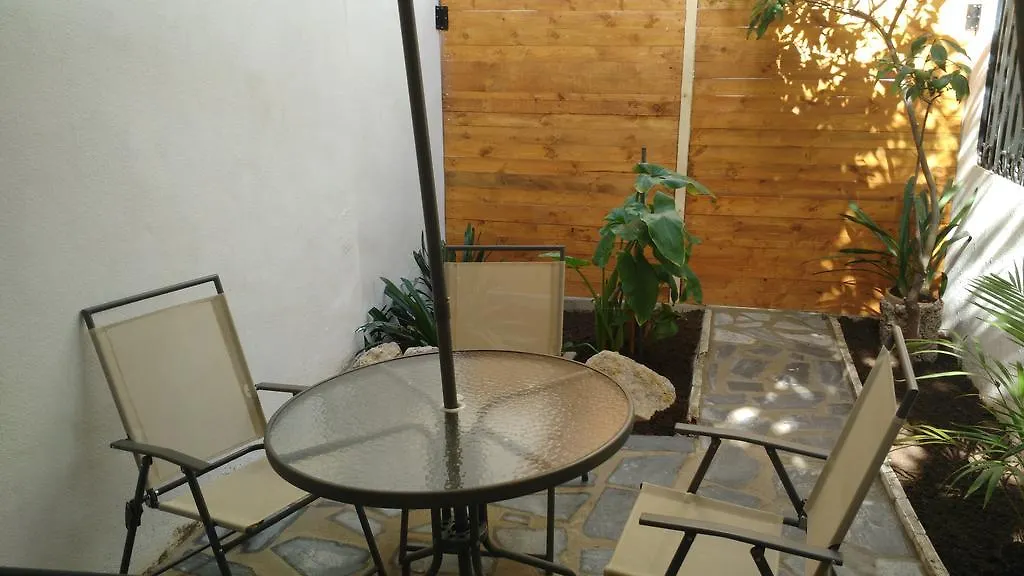 Apartamentos Fernando El Catolico Μάλαγα